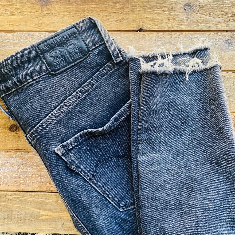 Levi’s Black 721 High Rise Skinny Jeans Raw Ankle - Picture 2 of 11